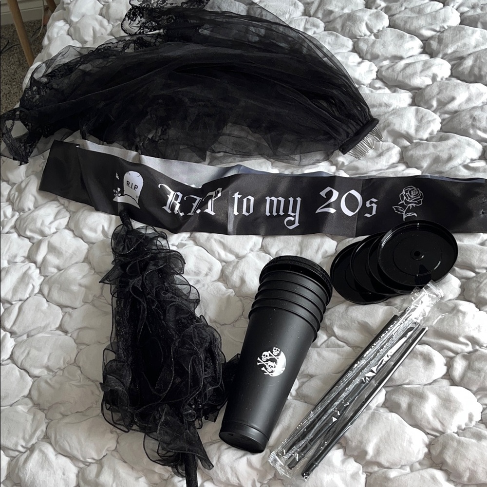 Black 30th Birthday Party Set